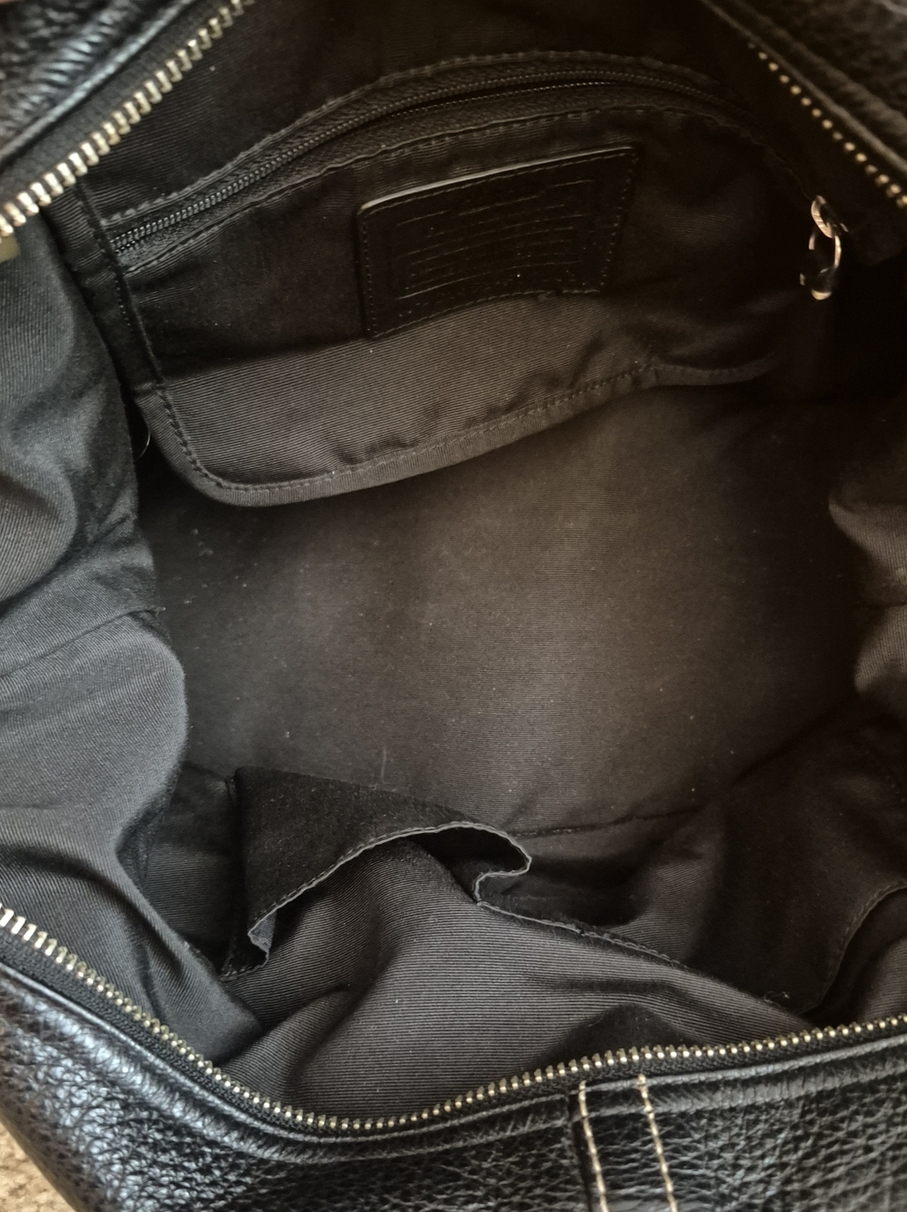 COACH Large Vintage Black Coach Bag With Crossbody Strap. IN GOOD USED CONDITION - Picture 6 of 13